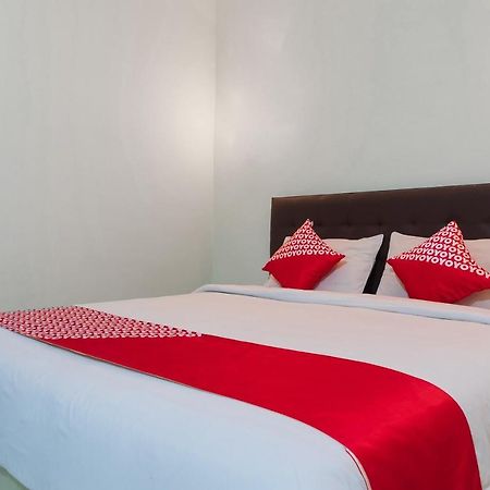 Super Oyo 1682 Greenia Hotel Kupang  Eksteriør bilde