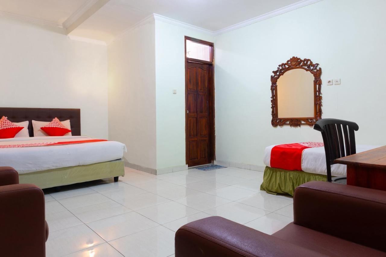 Super Oyo 1682 Greenia Hotel Kupang  Eksteriør bilde