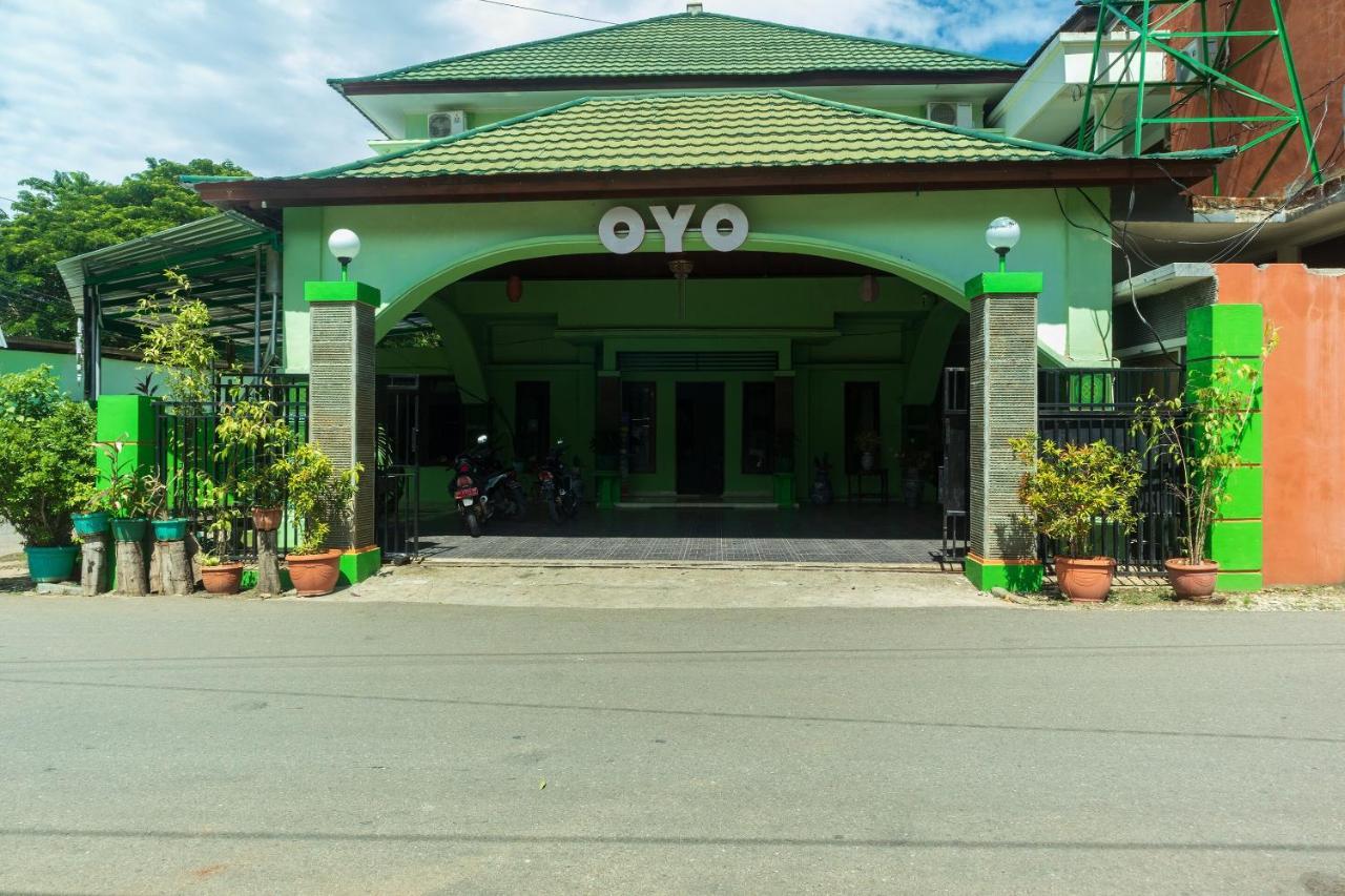 Super Oyo 1682 Greenia Hotel Kupang  Eksteriør bilde