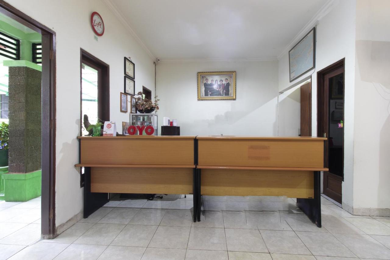 Super Oyo 1682 Greenia Hotel Kupang  Eksteriør bilde