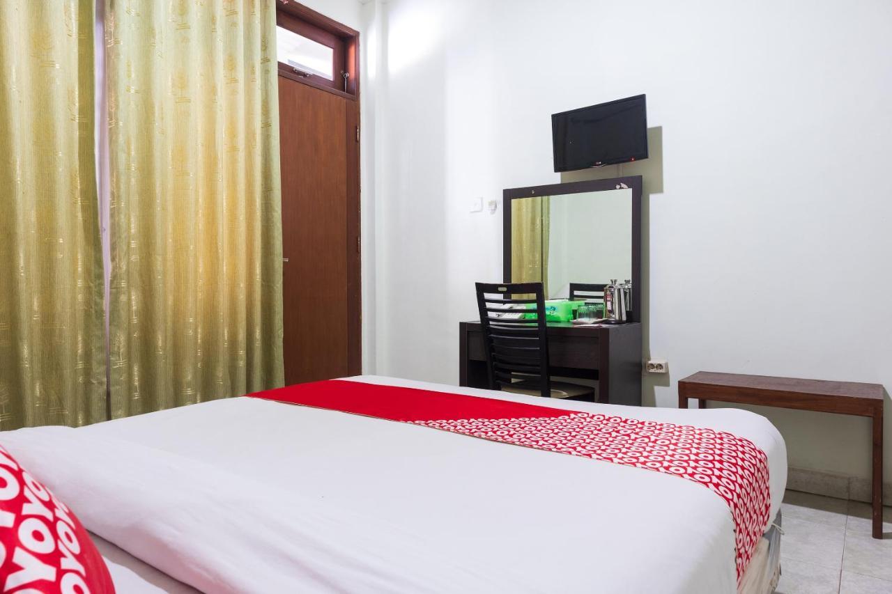 Super Oyo 1682 Greenia Hotel Kupang  Eksteriør bilde