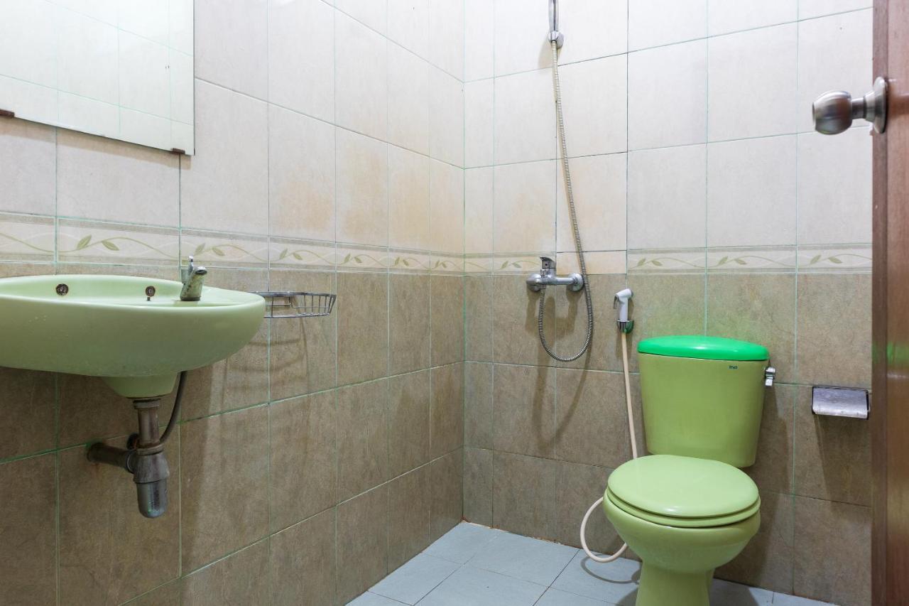 Super Oyo 1682 Greenia Hotel Kupang  Eksteriør bilde