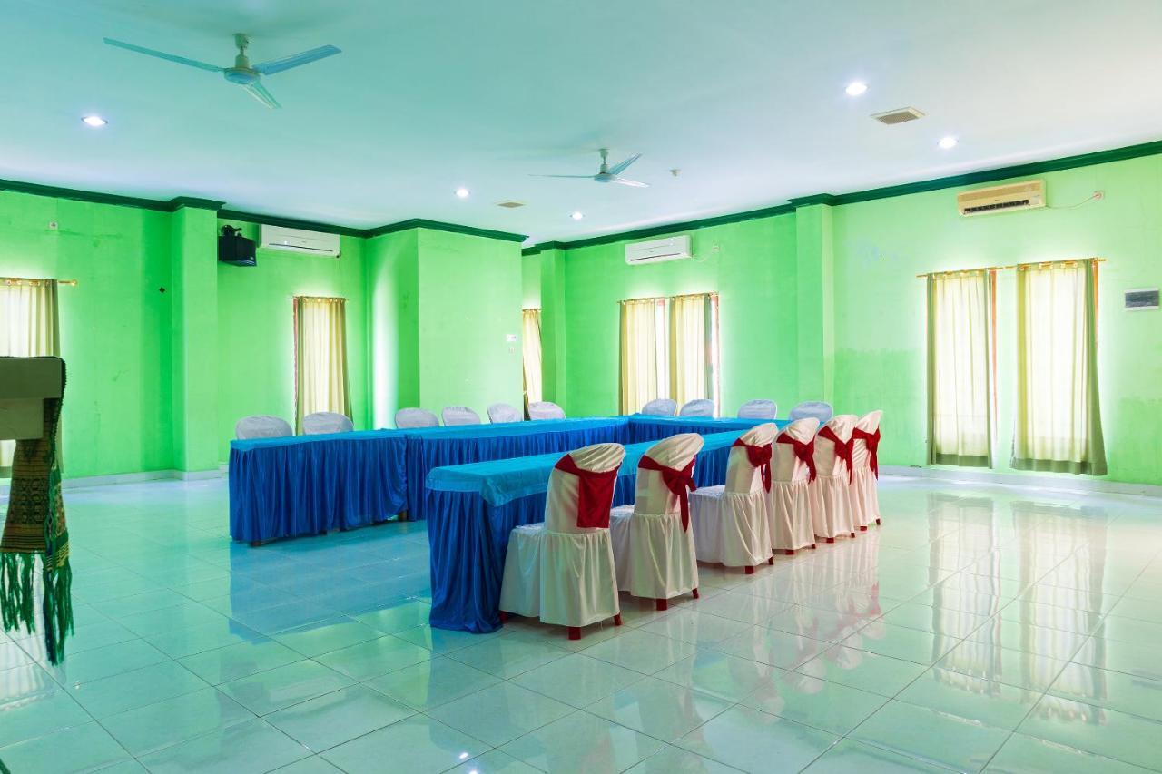 Super Oyo 1682 Greenia Hotel Kupang  Eksteriør bilde